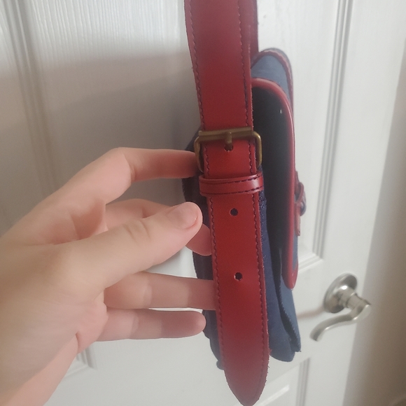 Cross body bag with lots of pockets - Picture 4 of 12